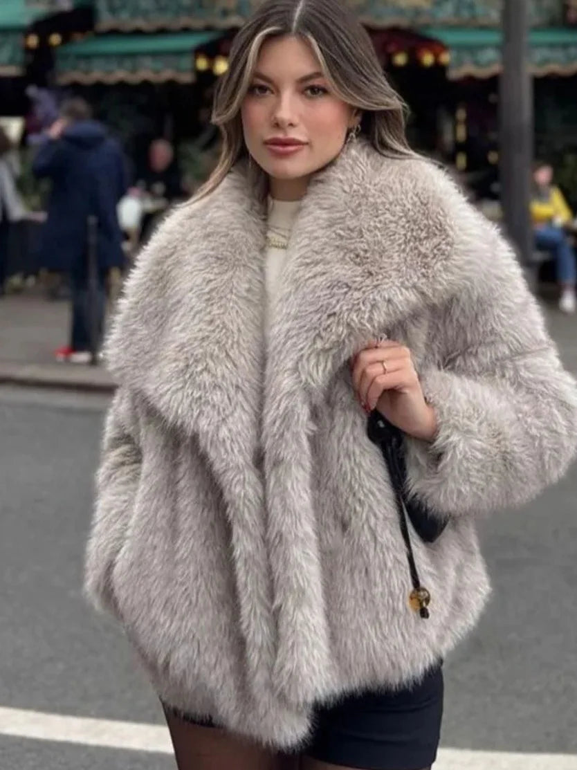 Stay Cozy and Chic with Our Winter Plush Coat - Stylish Long Sleeve Lapel Outwear for Women